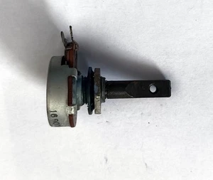 200k Log potentiometer - Picture 1 of 3