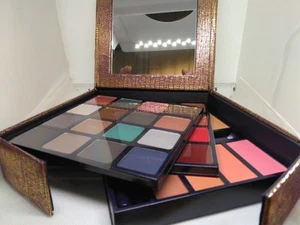 Tarte The Vanity Limited Ed. Palette, 16 Eye Shadow, 16 Lip Gloss, 4 Blush, READ - Picture 1 of 11