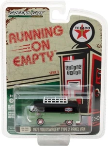 2017 Greenlight Running on Empty 1979 Volkswagen Type 2 Panel Van Texaco 1:64 - Picture 1 of 3