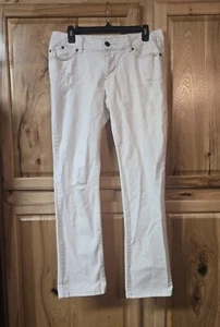 A.N.A. A New Approach Distressed Look Jeans Women's Size 8 White Skinny Modern - Picture 1 of 10