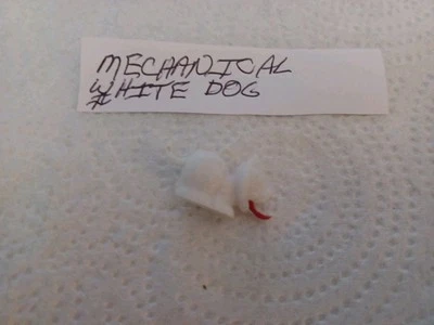 VINTAGE RARE GUMBALL/VENDING MECHANICAL WHITE DOG CHARM/TOY  - Image 1 of 3