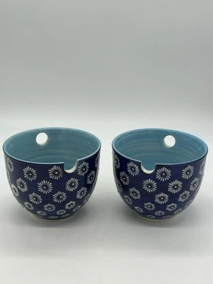 Tazones para fideos TAG Daisy Blue 4" (sin palillos) (juego de 2) Foto 1 de 4