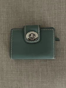 COACH NWOT Leather Seafoam Blue Bifold wallet Teal Green Satin Lining W/Box - Picture 1 of 14