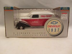 Liberty Classics  Limited Edition  1937 Chevrolet Bank  1:25 scale  NIB  (11V)