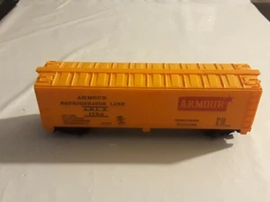 Yellow Mantua HO Scale Armour A.R.L.X #1754 Box Car Miniature Lot - Picture 1 of 6