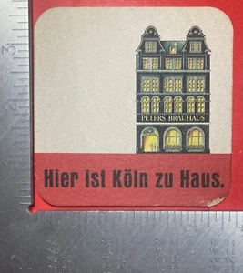 PETERS KOLSCH 3,5 POLLICI SOTTOBICCHIERE QUADRATO BIRRA KOLN ZU HAUS - Foto 1 di 2