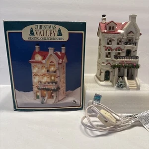 Vintage 1994 Christmas Valley Collectable The Valley Sweet Shoppe With Box - Picture 1 of 16