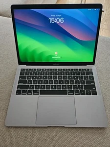 MacBook Air 2018 (16 GB RAM) QWERTY + Magic Mouse 2 - Bild 1 von 8