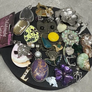 JOB LOT Costume Jewellery Pendants Vintage/Modern x30 Bundle Craft Re-Purpose - Picture 1 of 11