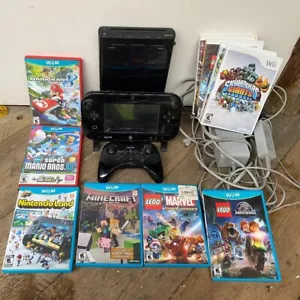 Nintendo Wii U Bundle With 10 Video Games & Accessories - Mario, Marvel, Lego - Foto 1 di 9