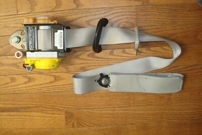 2005-2008 ACURA RL OEM Front Right Passenger Side Seat Belt Retractable Beige Foto 1 de 4