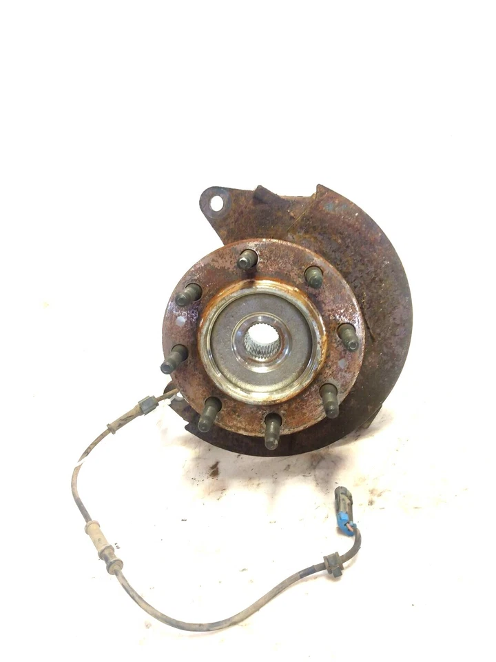 01 - 07 Sierra Silverado 2500 3500 Classic Front Spindle w/ Hub LH 4x4 ONLY OEM - Image 1 of 4