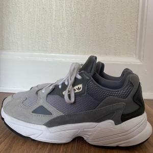 adidas falcon xr