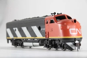 HO Athearn Canadian National F7A Powered Diesel Locomotive Zebra Operates Normal - Picture 1 of 12