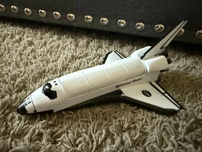 Transbordador Espacial NASA Modelo Plástico 8" Top Abre Negro Blanco EE. UU. Foto 1 de 4