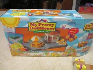 1994 Galoob Toys My Pretty Doll House Gazebo Patio Yard Set Accessory Furniture - Picture 1 of 5