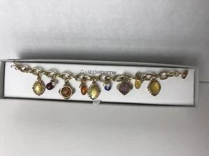 LIZ CLAIBORNE Old Fashion Cameo Style Charm Bracelet NWT! - Picture 1 of 5