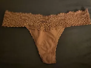 Aerie Mutandine Perizoma Blu Bordo in Pizzo Lingerie, Regalo Medio per Adulti - Foto 1 di 3