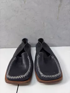 Louis Vuitton Leather Slip-on Shoes Square Toe Navy Blue Womens 6.5 Mens 5 - Picture 1 of 7