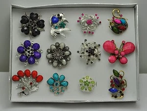 A-58  WHOLESALE LOT 12 PCS MIX COLLECTION CHIC COCKTAIL COSTUME JEWELRY RINGS - Picture 1 of 2