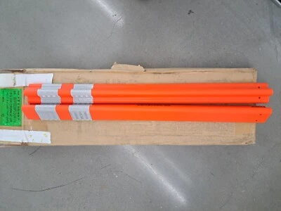 36" Flexi-Guide FG336 UR Delineator Orange Posts w/2-3" x 9" White Stripes 10 Pk - Image 1 of 4
