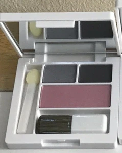 Clinique Eye shadow Duo CX Grey Matters + Jeans and Heels Blush Iced Lotus - Picture 1 of 3