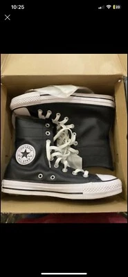 Vintage Leather converse Size 7 Women’s - Image 1 of 3