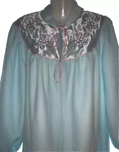Vandemere Bathrobe Robe Blue fleece zip front sz M 12-14 satin yoke Vtg granny - Picture 1 of 10
