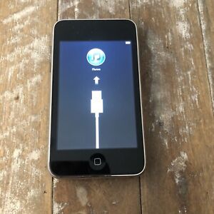 Apple iPod Touch 3rd Gen 8GB Working!!!