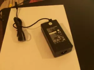 Skynet Modelo Electrónico: Adaptador de Fuente de Alimentación SNP-A037-3 12V 2.5A - Imagen 1 de 1