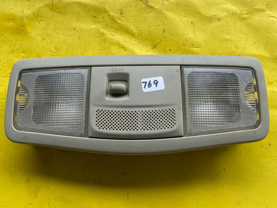 2008-2015 MITSUBISHI LANCER INTERIOR OVERHEAD DOME MAP LIGHT OEM - Image 1 of 4