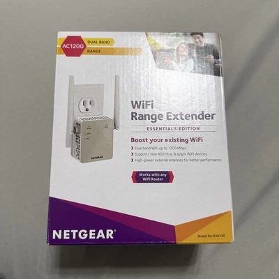 NETGEAR AC1200 WiFi Range Extender - White - OPEN BOX - Image 1 of 4