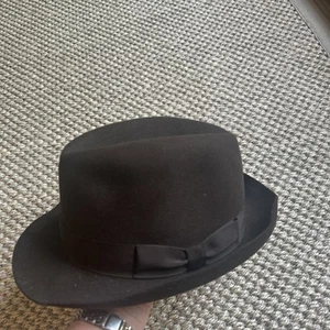 Vintage Dunn & Co Ltd Brown felt Fedora Trilby Style Hat Made In England 58cm - Picture 1 of 5