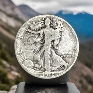 1919 d walking liberty half dollar . Nice Key Date Silver Half Dollar 🔥🔥 - Picture 1 of 4