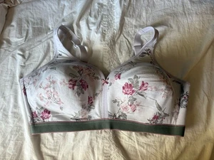 Cacique BH Damen 44DD leicht gefüttert ohne Bügel Komfort Blumenmuster Übergröße - Bild 1 von 4