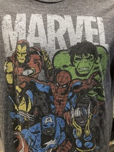 Marvel Comics Gray T-Shirt 2X Iron Man The Hulk Spiderman Captain America Thor - Picture 1 of 8