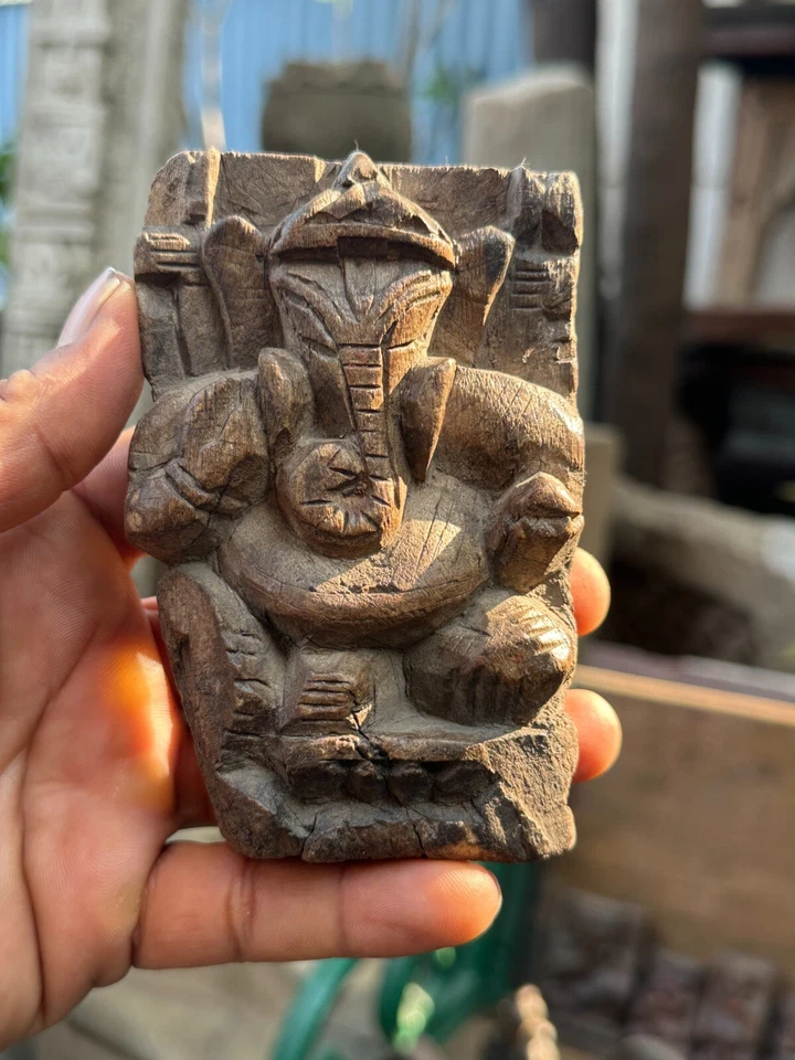 Древняя старая деревянная индуистская храмовая скульптура бога Ганеши ручной работы - Изображение 1 из 4
