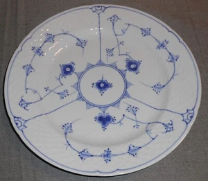 Bing and Grondahl DINNER PLATE Blue Traditional PATTERN MADE IN DENMARK - Picture 1 of 6
