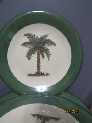 J C PENNEY TROPICAL PLATES MELAMINE PALM TREE DINNER PLATE 11" VGUC - Image 1 of 4