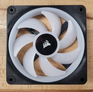 Corsair iCUE LINK QX120 RGB 120mm Fan - Black | Open Box Unused - Afbeelding 1 van 5
