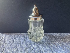 Indiana Glass Salt Shaker Diamond Pattern Heavy Clear Glass - Picture 1 of 5