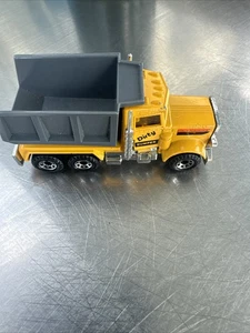 Matchbox Peterbilt Dirty Dumper Dump Truck Lesney 1981 Yellow & Grey - Picture 1 of 6