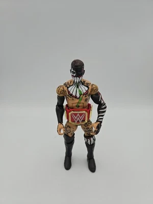 Mattel WWE Elite Summer Slam Series 1 2017 Finn Balor (Demonio) con cinturón de título. Foto 1 de 4
