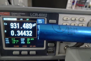 Condensador Electrolítico 800uF 64V Radial Phillips Probado 222206018801 - Imagen 1 de 12