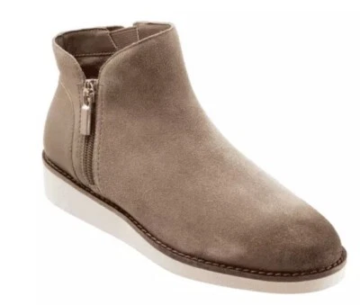 ¡Nuevo! Softwalk Mujer “Wesley” Piedra Gamuza Botines Cremallera Lateral Talla 8.5W $120 Foto 1 de 4