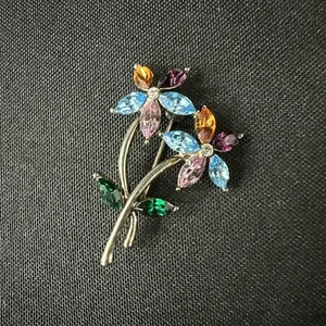 Vintage Monet Double Flower Rhinestone Marquise Crystal Pin Brooch - Picture 1 of 5