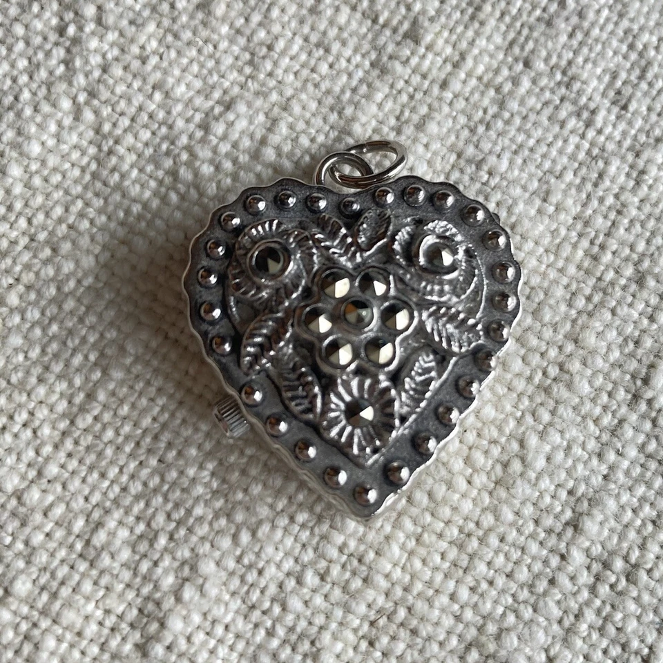 Марказит цветочный дизайн из нержавеющей стали сердце Peandant «Секретные часы» Sautior - Изображение 1 из 4