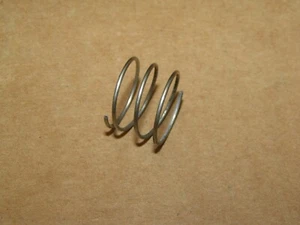 HONDA VT1100C VT1100 VT 1100 VT700 700 VT500 500 VT600 SHADOW CARBURETOR SPRING - Picture 1 of 1