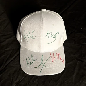 Die KVB signierte Mütze mit genauem Nachweis (Musik Autogramm KEINE CD / Vinyl) - Bild 1 von 7