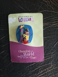 Lucinda Pin Brooch Ladies Pin Changing The World One Pin At A Time - Picture 1 of 2